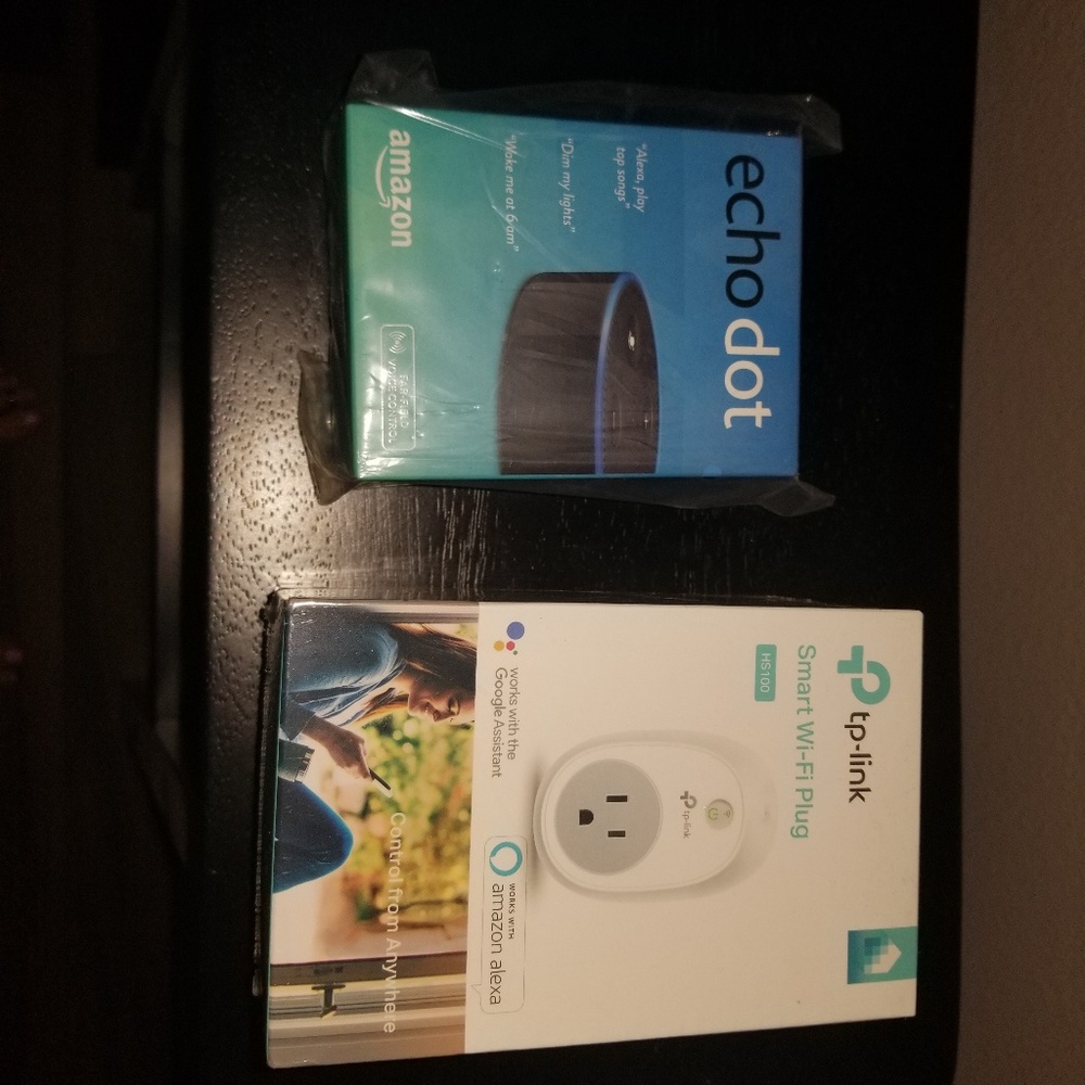SOLD    Echo Dot and Tp-link smart plug